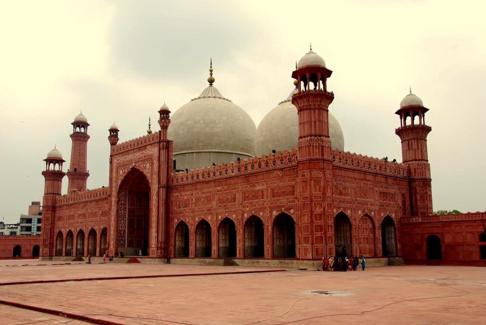 badshahi-masjid
